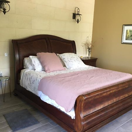 Chateau Couchebout Bed and Breakfast Pugnac Exteriör bild