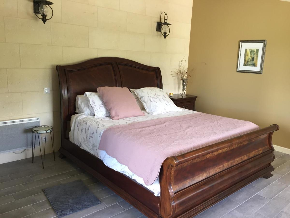 Chateau Couchebout Bed and Breakfast Pugnac Exteriör bild